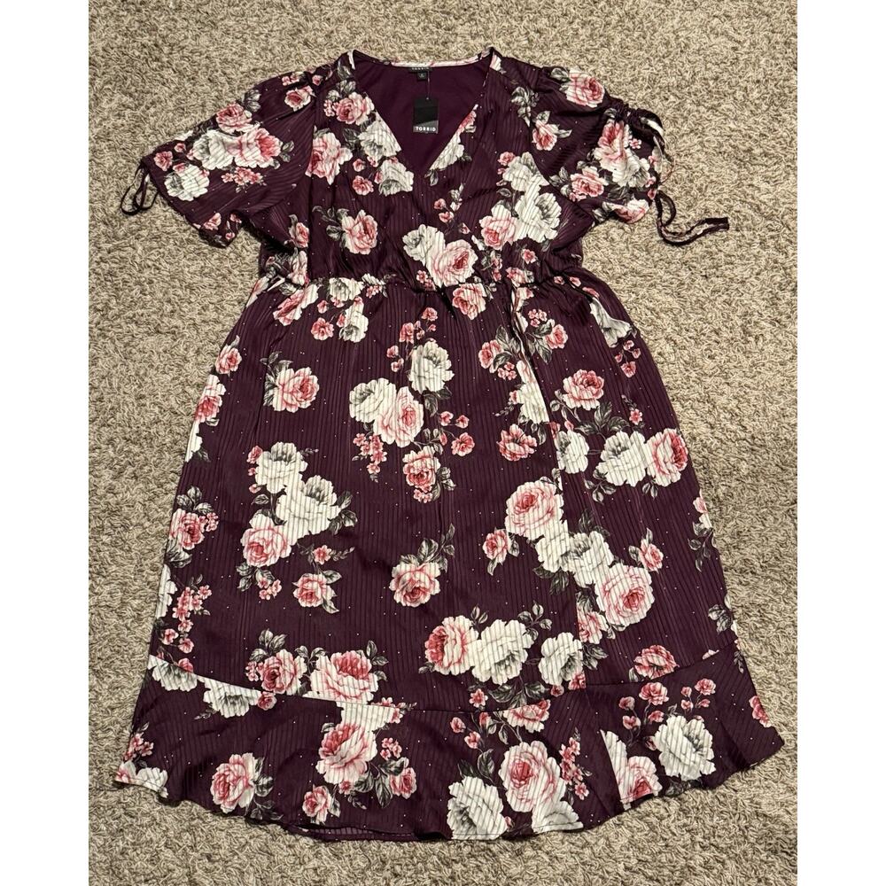 Torrid Womens Purple Floral Dobby Satin Surplice Wrap Midi Dress Plus Size 2XL - Picture 3 of 15